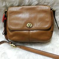 ราคา กระเป๋าสะพายโค้ช Coach ของแท้ 9นิ้ว หนังแท้สีน้ำตาลเข้ม มือ2 สภาพสวยอะไหล่สีทองเหลือง สายยาวปรับระดับได้ (2876306675)