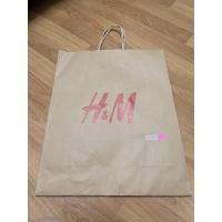 ราคา ถุงกระดาษ แบรนด์ H&M (42317933897)