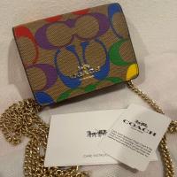 ราคา กระเป๋าสตางค์ สะพายข้าง Coach แท้ % ลายซี สีรุ้ง (23875923887)