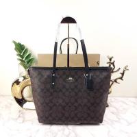 ราคา COACH CITY ZIP TOTE IN SIGNATURE COATED CANVAS (COACH F58292) (5485144683)