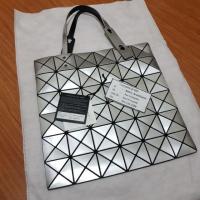 ราคา Used bao bao 6x6 สี silver ปี 18 (5516049256)