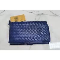 ราคา กระเป๋าเงินใบยาว BOTTEGA รุ่นหายาก สวย มือ2 สภาพนางฟ้า ราคาเบา (10739360745)