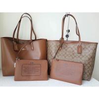 ราคา COACH REVERSIBLE CITY TOTE IN SIGNATURE ✨ (142569311)