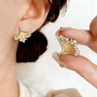 ราคา แฟชั่นเพทายแปะก๊วย Biloba ต่างหูสตั๊ดผู้หญิงหรูหราระดับไฮเอนด์ต่างหูบุคลิกภาพ 2025 (41069470435)