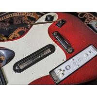 ราคา ขาย guitar hero wii สภาพเก่าเก็บเทสใช้งานได้ทุกปุ่ม งาน rare ตำหนิรอยตามสภาพไม่มีฝาหลัง สนใจติดต่อ (28056845611)