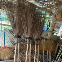 ราคา ไม้กวาดทางมะพร้าว (รุ่นใหญ่และหนาพิเศษ) สินค้าOTOPมีคุณภาพ(บรรจุ 5 ชิ้น) (24439066501)