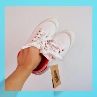ราคา ใหม่/ส่งต่อ รองเท้าผ้าใบเกาหลี SHOOPEN (1894121829)