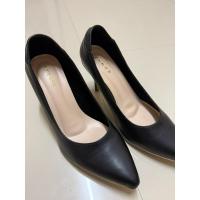 ราคา รองเท้า PENNE ส้นสูง 2 นิ้ว ไซต์ 40 มือ 1 (26486741865)