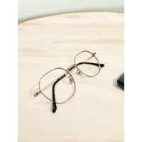 ราคา กรอบโลหะไทเทเนียม แว่นกรองแสงสีฟ้า เลนส์กรองแสงสีฟ้าจอคอมพิวเตอร์จอมือถือ แว่นสายตากรองแสงสีฟ้าออกแดดเปลี่ยนสี (23390217603)