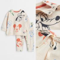 ราคา ชุดสูท H&M - มิกกี้เมาส์ เบจอ่อน (24497196400)