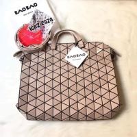 ราคา USED BAO BAO ISSEY MIYAKE TONNEAU LARGE (130700212)