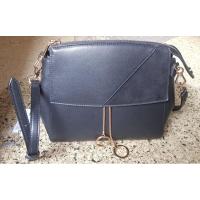 ราคา กระเป๋า charles & keith สีดำ ไซต์ M แท้ (3986607742)