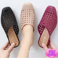 ราคา รองเท้าคัชชูส้นเตี้ยเปิดส้นหัวเหลี่ยม 3 สี แต่งลายฉลุ รองเท้าคัชชูส้นเตี้ย ใส่สบาย กันลื่น แบบทางการ (27774975944)