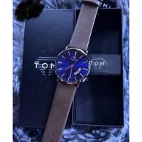 ราคา TOMI นาฬิกาแบรนด์แท้ กันน้ำได้ สายหนัง หน้าปัดมีวันที่ พร้อมกล่องของแท้ TOMI (43419643694)