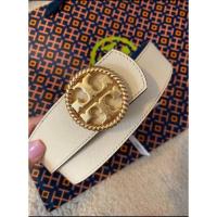 ราคา ♞เข็มขัด Tory Burch ไซส์ XS ของแท้ งานช็อป ใส่ได้สองด้านสุดคุ้ม vbg (25192542133)