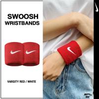ราคา Nike Collection ไนกี้ ผ้ารัดข้อมือ อุปกรณ์สำหรับออกกำลังกาย Swoosh Wristbands (370) (6212787489)