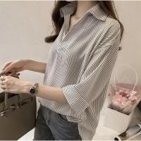 ราคา เสื้อเชิ้ตคอปก กระดุมหน้า สีชมพูตุ่น และสีฟ้าตุ่น ใส่สบาย ไซส์ M-L (มือ 2 ใส่ครั้งเดียว) (25634901133)
