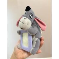 ราคา ตุ๊กตาอี-ยอร์ (Eeyore) จากเรื่องวินนี่ เดอะ พูห์ (Winnie the Pooh) ที่มาพร้อมกับกรอบรูป5นิ้ว️ (44463794961)