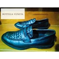 ราคา รองเท้าหนัง BOTTEGA VENETA Made in Italy Size 7us. 39.5/25.5-26cm. มือสองของแท้ 100% (21544932064)