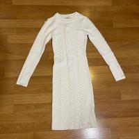 ราคา เดรสแขนยาวไหมพรมGuess (20594464836)