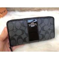 ราคา กระเป๋าสตางค์Coach zippy wallet ลายซีสีเทาดำคาดหนังแก้วสีดำ รุ่นคลาสสิคขายดีค่ะ (5076653586)