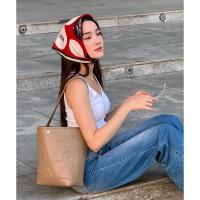 ราคา พร้อมส่ง Rally The Bag Whisper สี Sepia (มีผ้าพันคอแถมฟรี!) - กระเป๋าหนังทรง Bucket ของแท้ 100% Lot ล่าสุด 18/03 (26080065206)