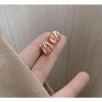ราคา พร้อมส่ง - 1615 ต่างหูห่วงแต่งเพชรสีโรสโกลด์ (20807016133)
