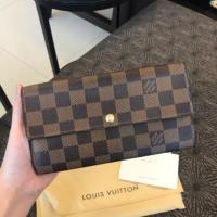 ราคา LV Sarah Wallet DC07 (1883826513)