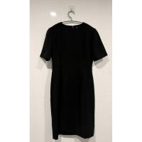 ราคา เดรสทำงาน❤️งานป้าย แขนระบาย สีดำสนิท ทรงสวยมาก ผ้าดีมาก มีซับใน ผ่าหลังซิปหลัง สภาพดีมาก ไม่มีตำหนิ (26868552730)