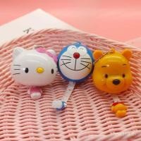 ราคา กระเป๋าตุ๊กตาแมวสีฟ้าแมวตลาดกลางคืนไม้บรรทัดนุ่มจี้แผงลอยอัตโนมัติพวงกุญแจการ์ตูนเทปวัดการ์ตูนสีชมพูหด เค0ฉ (41021062770)