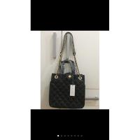 ราคา CHARLES & KEITH ชาร์ลส์ & คีธ พรีเลิฟส์ ชาร์ลส์&amp;Keith Chain Quilted Tote Bag (12073828518)