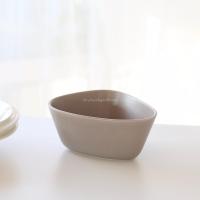 ราคา ชามเซรามิค ชามก๋วยเตี๋ยว ชามใบใหญ่สามเหลี่ยม triangle bowl | faryheyz (15493851732)