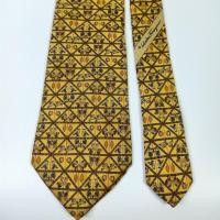 ราคา เนคไท มือสอง Salvatore Ferragamo Men's Silk Tie Animals Print Design Yellow Made in Italy (43016052406)