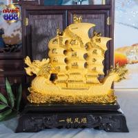 ราคา เรือสำเภา หัวมังกร ขนบ้าน งานเรซิ่นพ่นทรายทอง พร้อมฐาน ขนาด 12 นิ้ว (27554961853)