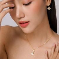 ราคา สร้อยคอ Aoran - สร้อยคอผู้หญิง | 18KGP Elegant Clover Flower Motif สร้อยคอผู้หญิงไข่มุกชุบทอง 18K | Byol (41805704637)