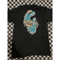 ราคา เสื้อVans แบรนด์สเก็ต ไซส์S ลายเฟี้ยวๆ อาร์ตๆเล่นๆเท่ๆ มือสองของแท้ (42856386841)