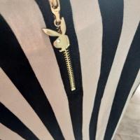 ราคา เสื้อยืดเพลบอยแท้ playboy (1708167751)