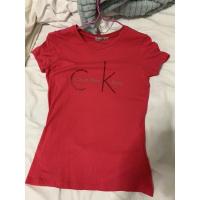 ราคา ส่งต่อเสื้อยืด CalvinKlein size s ของแท้% (4356145593)