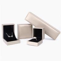 ราคา กล่องของขวัญเครื่องประดับ, สร้อยคอ, กำไล, แหวน, จี้, หนังเทียม (41619016065)