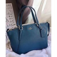 ราคา COACH ทรงพัดมินิ สีกรมท่า (1070974174)