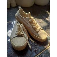 ราคา รองเท้าผ้าแบรนด์SHOOPENผ้าใบแฟชั่นสีครีมเทาผ้าถักมือสองไซส์39-40 (24974844442)