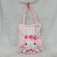 ราคา My Melody Pink Rabbit Dress Pearl Totebag ตุ๊กตามายเมโลดี้ กระเป๋าตุ๊กตามายเมโลดี้ (26222654365)