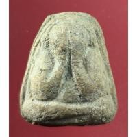 ราคา 3419 พระปิดตาหลังแบบ เนื้อผงน้ำมัน พระเกจิเก่า (44167756400)