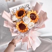 ราคา โครเชต์ดวงอาทิตย์ดอกไม้ถักดวงอาทิตย์ดอกไม้วันเกิดจบการศึกษาเข็มถักดอกทานตะวัน 口袋ดอกทานตะวัน香白玫瑰生日花组合花女生花 (23968861044)