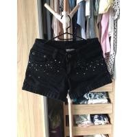 ราคา กางเกงยีนส์ขาสั้น สีดำปักเลื่อม เอว25-26 ยืดได้นิดหน่อย (15461901990)