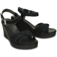 ราคา Crocs แท้ leigh sandal wedge สีดำ (1096636152)