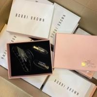 ราคา พร้อมส่งBobbi Brown Gift Set กิ๊ฟติดผม limited edition ป้ายไทยของแท้ (42458354347)