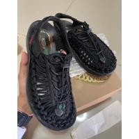 ราคา keen uneek มือสองสีดำแท้100% (22976910859)
