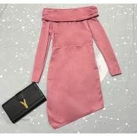 ราคา เดรสปาดไหล่แต่งเฉียง (สีชมพู) (19385594123)