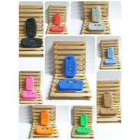 ราคา ปลอกกุญแจ ซิลิโคนหุ้มกุญแจรีโมทรถยนต์ Ford Fiesta ،Ford Focus แบบกุญแจสวิงพับข้าง (29057365817)